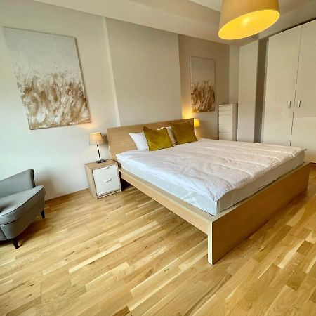 Boutique Apartments - Old Town 120M2 - Private Underground Parking - Wroclaw Ngoại thất bức ảnh
